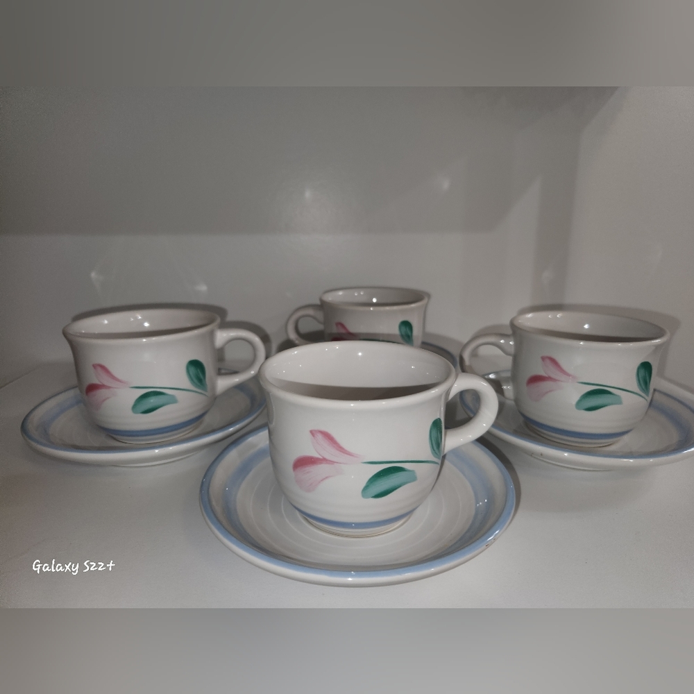 Coffe cups and saucers by International Tableworks